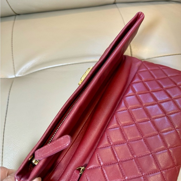 Sold ❌ Chanel Le Boy soft fold over CC clutch bag lambskin - Picture 7 of 13